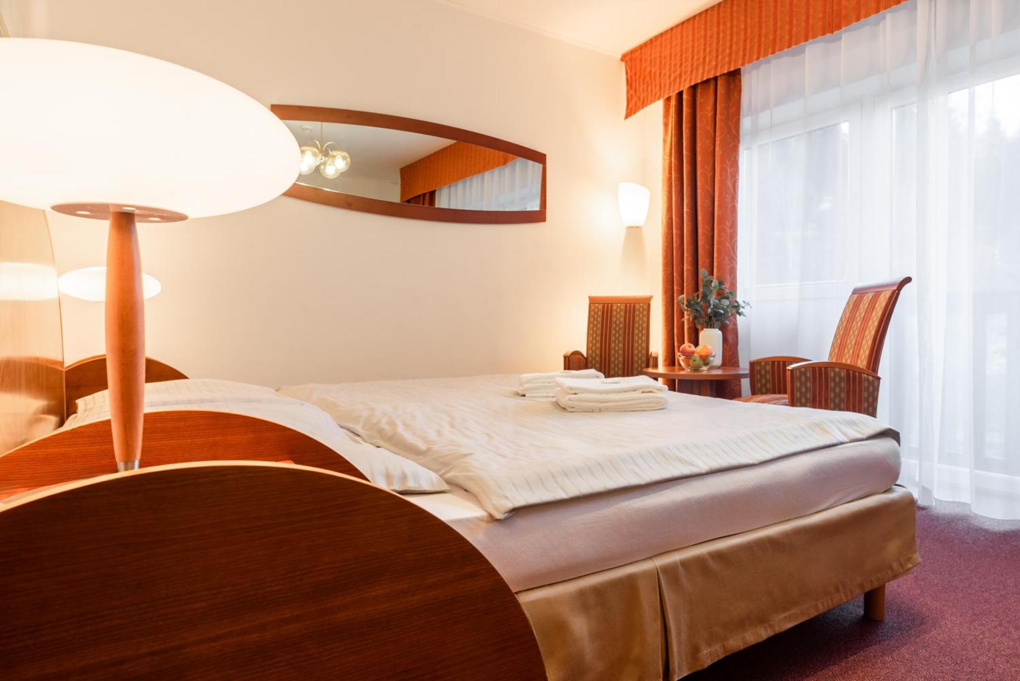 Hotel Schwarz Nové Hamry Extérieur photo