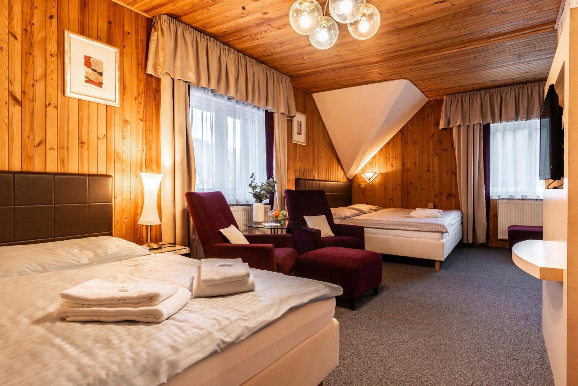 Hotel Schwarz Nové Hamry Extérieur photo